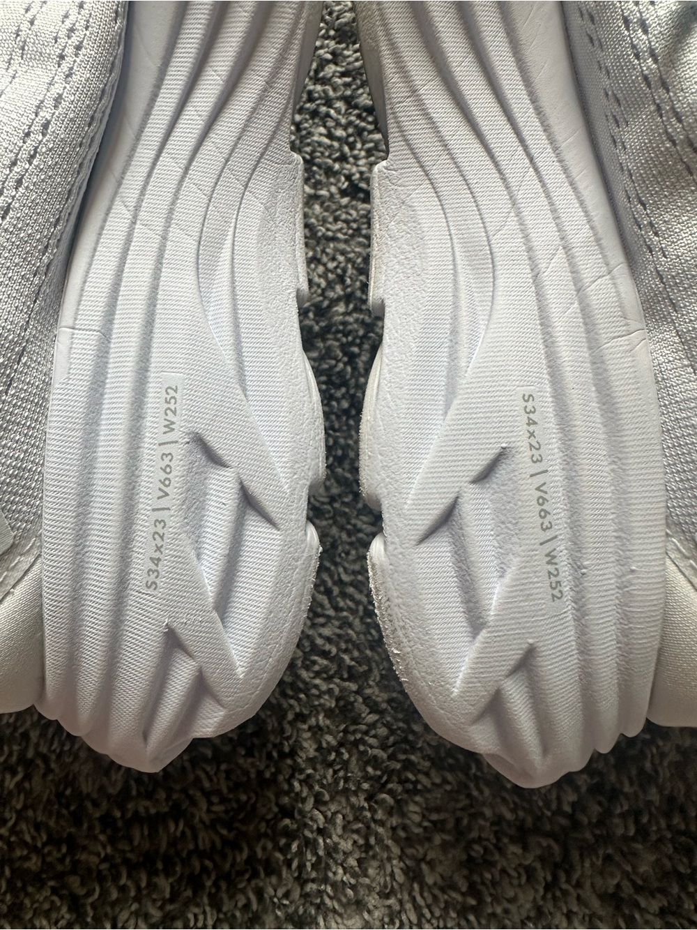 White Womens HOKA Bondi 8 White Running Walking Gym Sneakers Size 7 - Picture 5 of 15